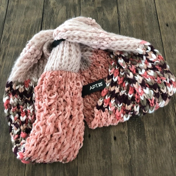 NWT Apt 9 Pink Chenille Infinity Scarf Chevron New - Picture 3 of 4